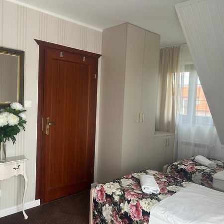 Gosciniec Pod Lipa Mikołajki Exterior foto